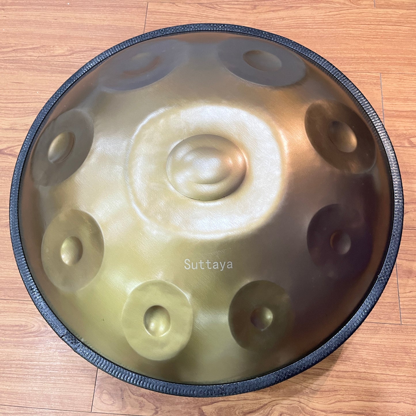 SUTTAYA Gold 22-inch Handpan - D Minor 440Hz 9 Notes