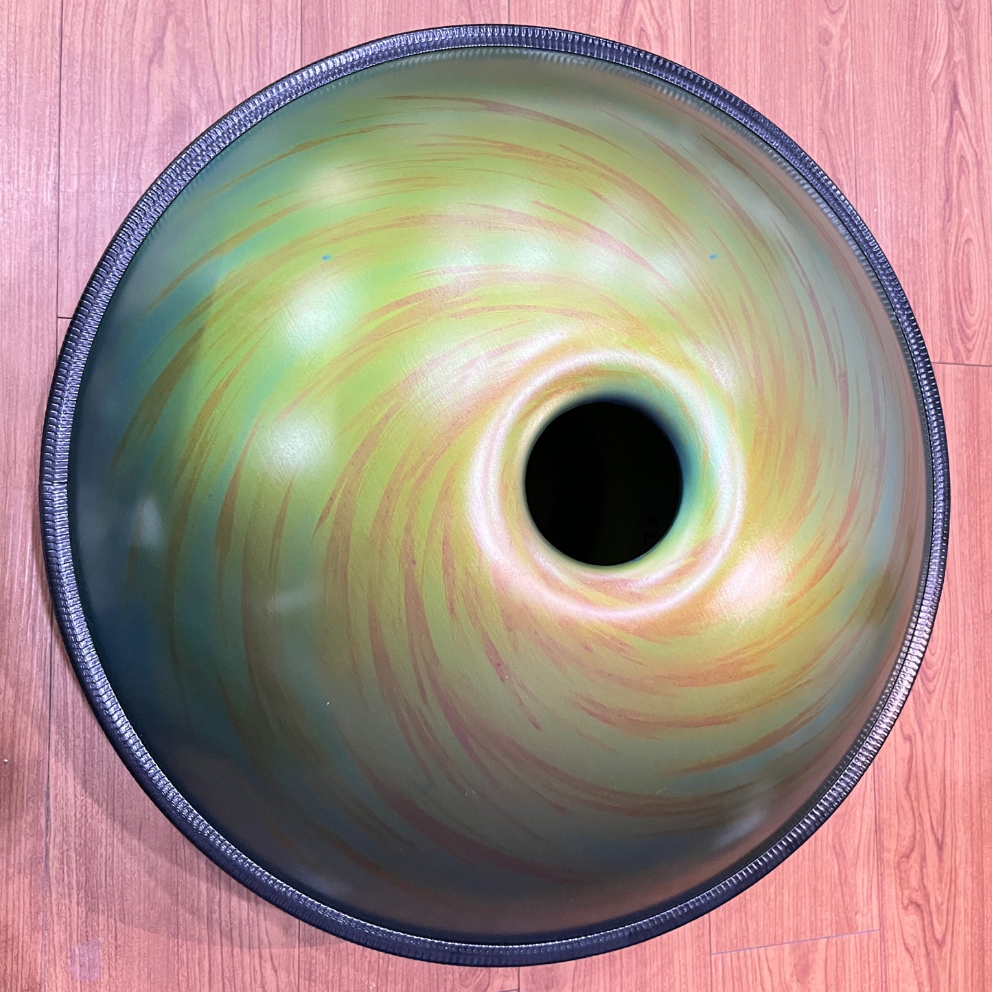 SUTTAYA Light Green 22-inch Handpan - D Minor 440Hz 10 Notes
